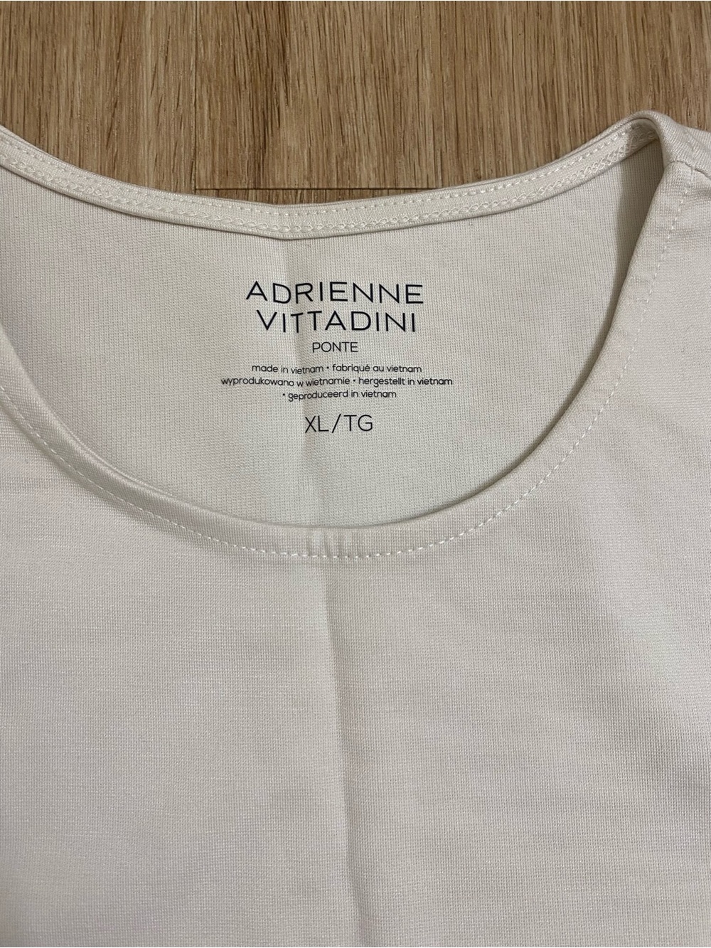 Adrienne Vittadini Cream Sleeveless Crewneck Tank Top - Picture 3 of 5